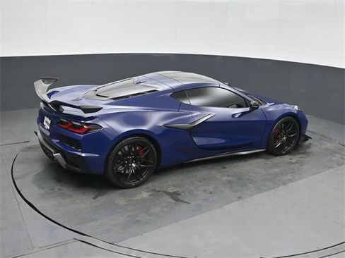 Used 2025 Chevrolet Corvette Z06 w/ Stealth Interior Trim Package image 32