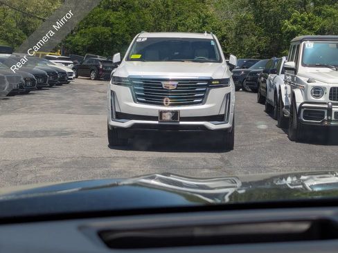 Used 2023 Cadillac Escalade V AWD/4WD image 30