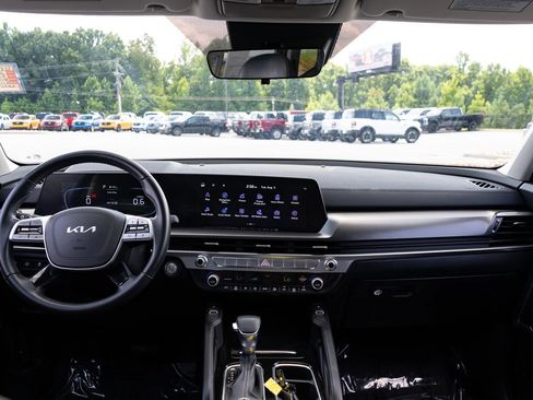 Used 2025 Kia Telluride S FWD image 21