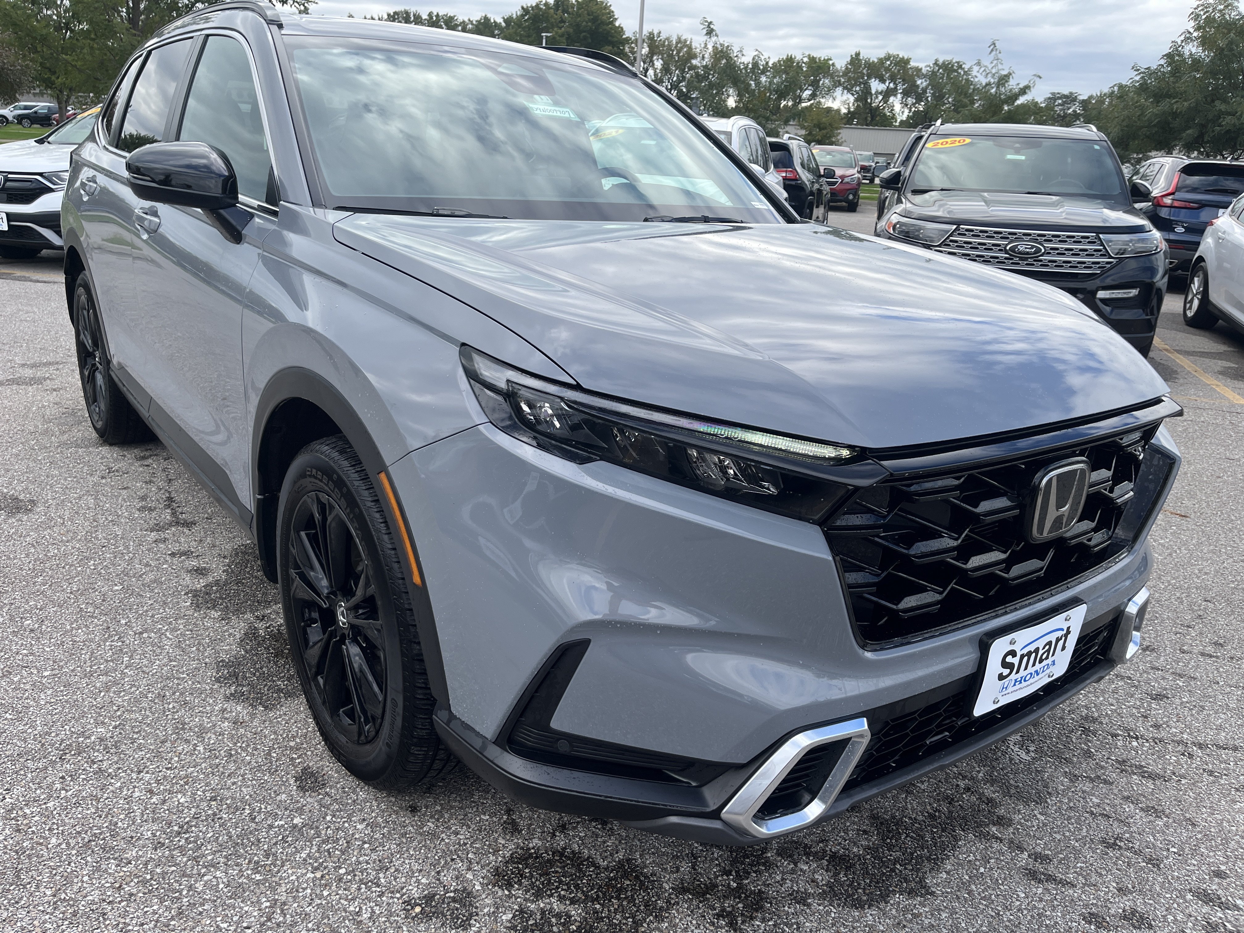Certified 2025 Honda CR-V Sport Touring image 3