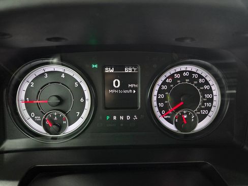 Used 2022 RAM 1500 Tradesman w/ Chrome Appearance Group AWD/4WD image 16
