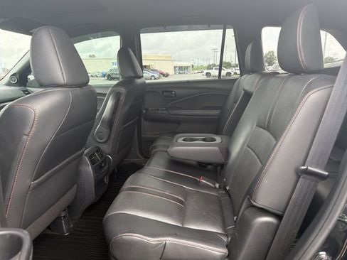Used 2022 Honda Pilot TrailSport image 12