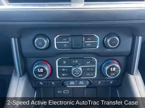Used 2024 Chevrolet Tahoe Z71 w/ Luxury Package AWD/4WD image 18