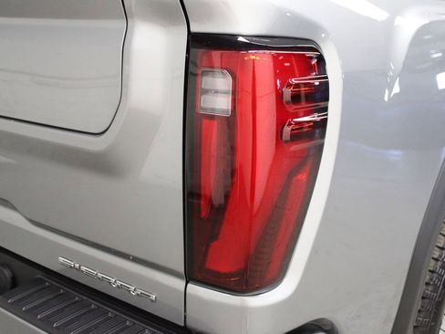 Used 2025 GMC Sierra 2500 Denali image 44