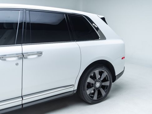 Used 2019 Rolls-Royce Cullinan AWD/4WD image 61