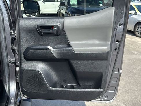 Used 2023 Toyota Tacoma SR w/ SR Convenience Package image 28