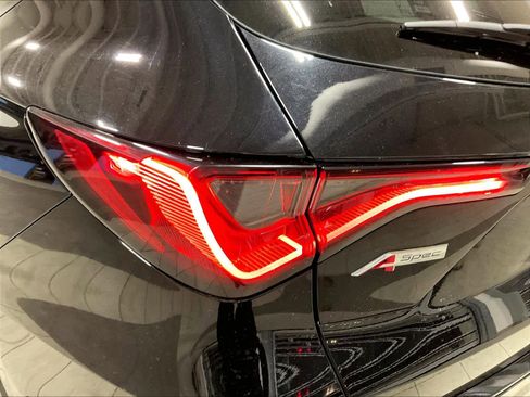 Used 2023 Acura MDX A-Spec image 33