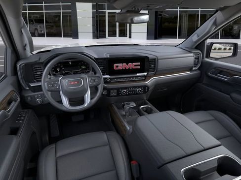 New 2026 GMC Sierra 1500 SLT image 15