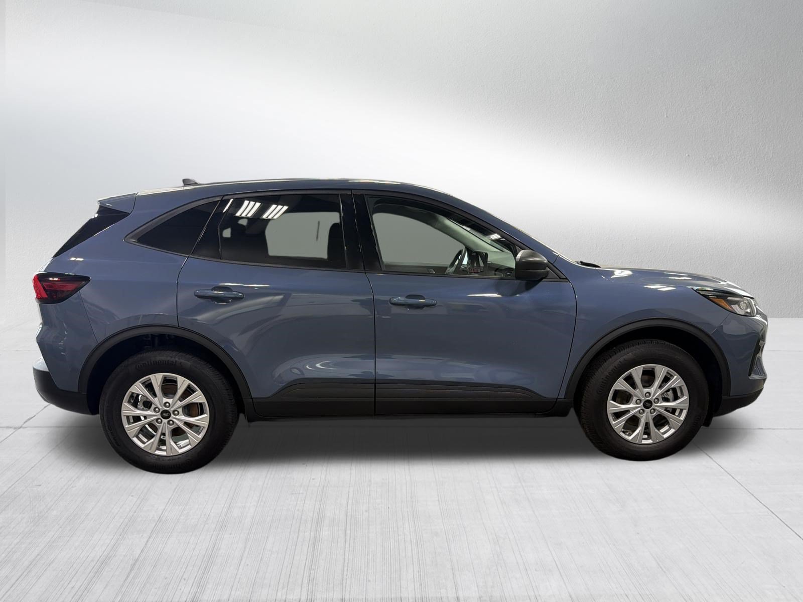 Used 2026 Ford Escape Active w/ Active Premium Tech Pack AWD/4WD image 8