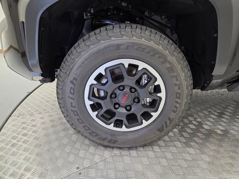 New 2026 Toyota Tacoma TRD Off-Road AWD/4WD image 14