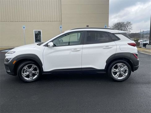 Certified 2023 Hyundai Kona SEL w/ Convenience Package image 6