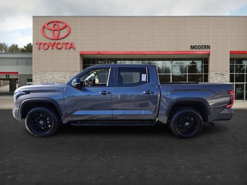 Used 2024 Toyota Tundra Limited w/ Nightshade Package image 8