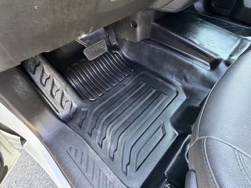 Used 2023 GMC Sierra 3500 Pro w/ Convenience Package image 46