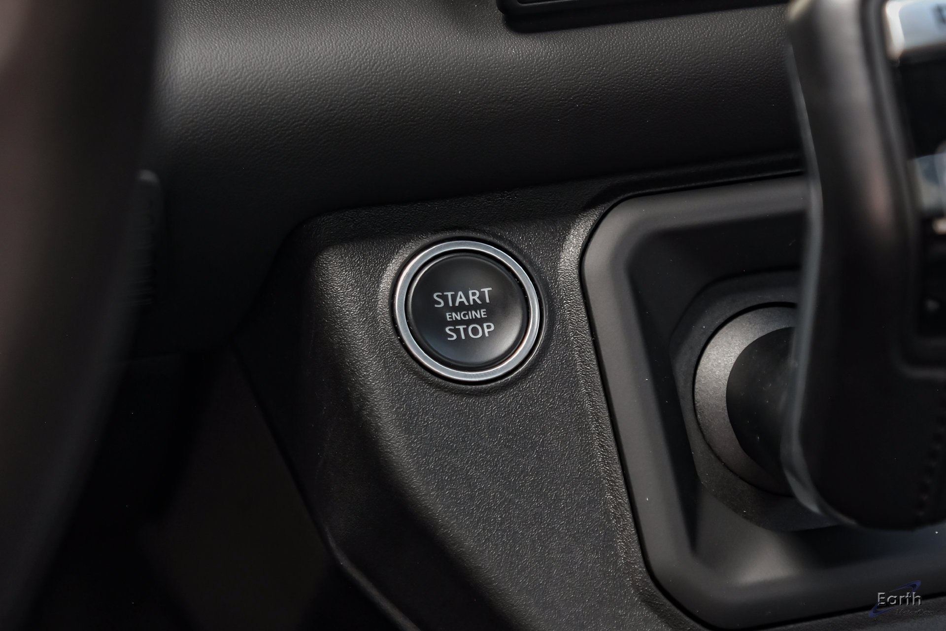 Used 2023 Land Rover Defender 90 V8 AWD/4WD image 73