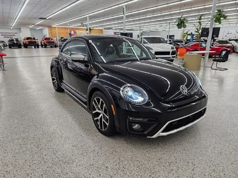 Used 2016 Volkswagen Beetle 1.8T Dune w/ Dune Technology Package image 3