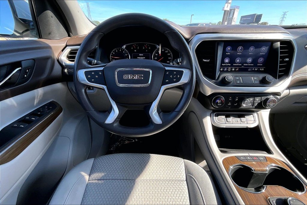 Used 2023 GMC Acadia SLE FWD image 10