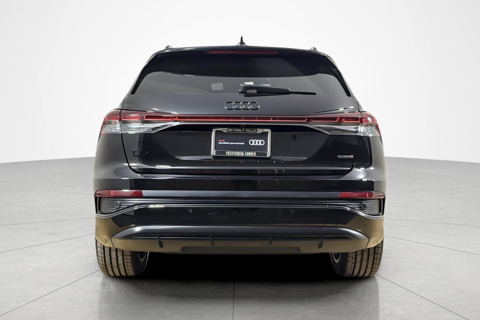 Certified 2024 Audi Q4 e-tron Premium Plus w/ Premium Plus AWD/4WD image 4