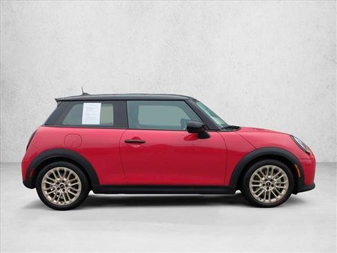 Certified 2025 MINI Cooper S image 4