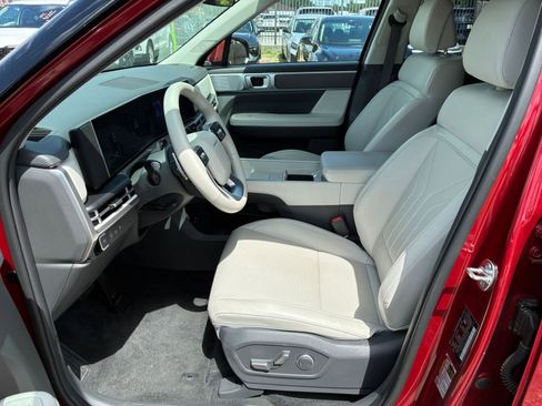 Used 2025 Hyundai Santa Fe SEL FWD image 22