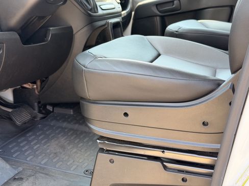 Used 2026 RAM ProMaster 2500 w/ Convenience Group FWD image 15