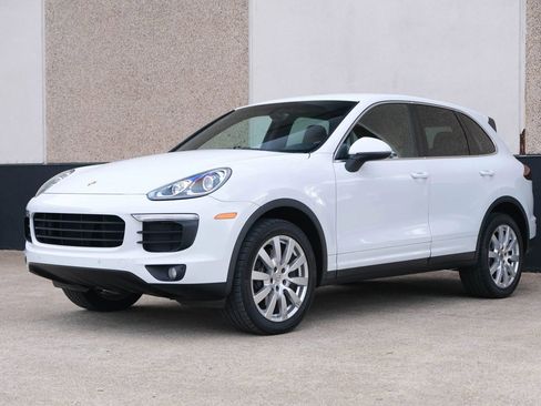 Used 2016 Porsche Cayenne image 5