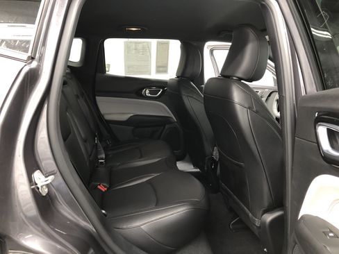 Certified 2024 Jeep Compass Limited w/ Elite Group image 11