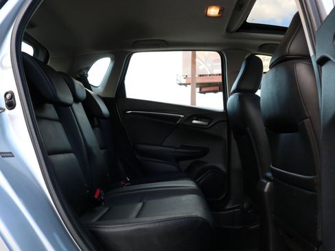 Used 2015 Honda Fit EX image 38