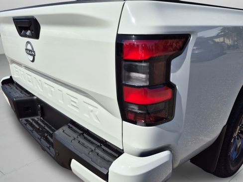 New 2026 Nissan Frontier SV w/ SV Convenience Package RWD image 34