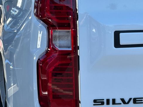 Certified 2025 Chevrolet Silverado 1500 Custom w/ LPO, Dark Essentials Package image 43