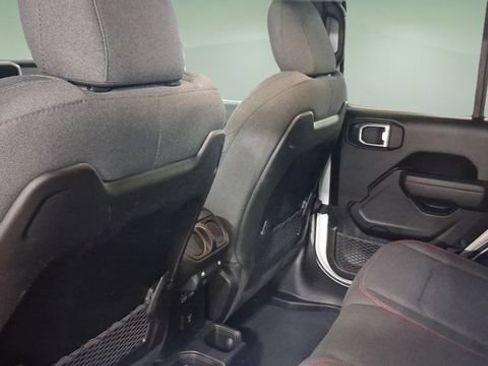Used 2026 Jeep Wrangler Unlimited Rubicon AWD/4WD image 23