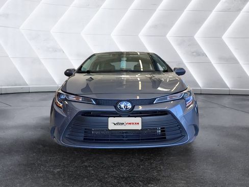 Used 2024 Toyota Corolla LE image 2