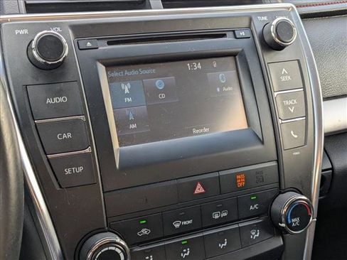 Used 2015 Toyota Camry SE image 13