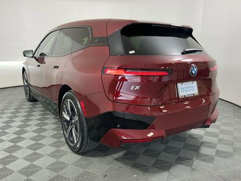 Certified 2025 BMW iX xDrive50 AWD/4WD image 7