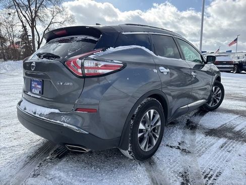 Used 2017 Nissan Murano SV image 3