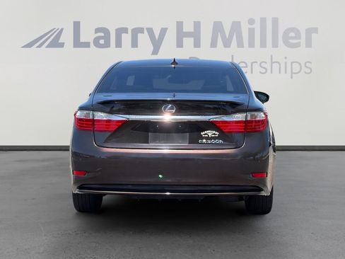 Used 2013 Lexus ES 300h w/ Luxury Pkg FWD image 5