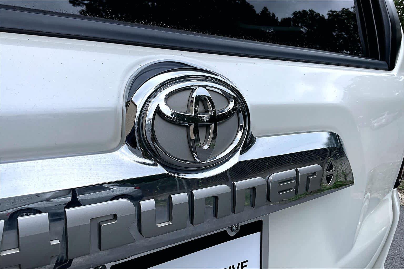 Certified 2021 Toyota 4Runner Limited RWD image 31