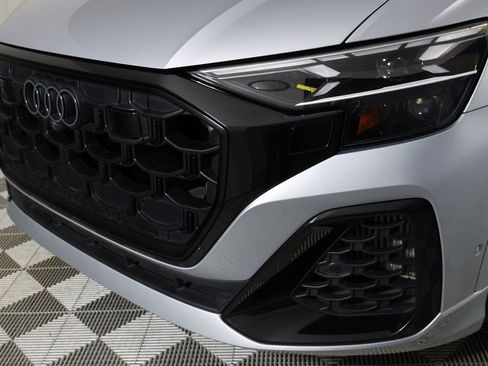 Used 2024 Audi SQ8 Prestige w/ Prestige Package image 41