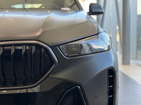 New 2026 BMW X6 xDrive40i w/ Premium Package image 11