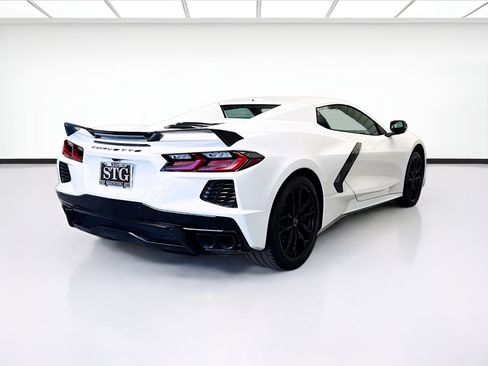 Used 2024 Chevrolet Corvette Stingray Preferred Conv w/ Z51 Performance Package RWD image 4