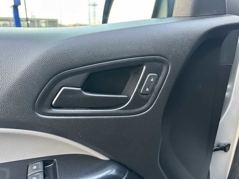 Used 2020 Chevrolet Colorado W/T image 12