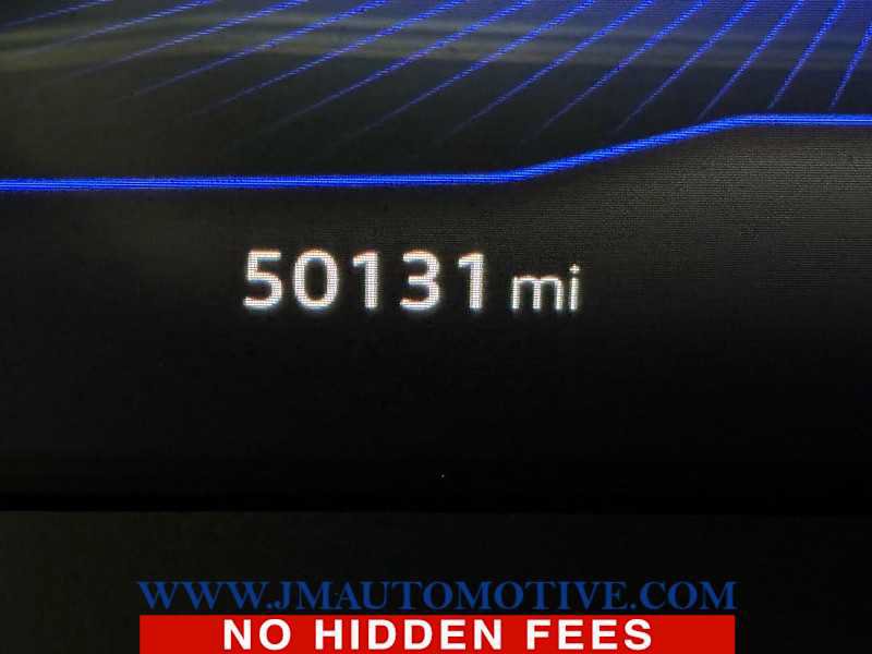 Used 2024 Volkswagen Jetta SE FWD image 21