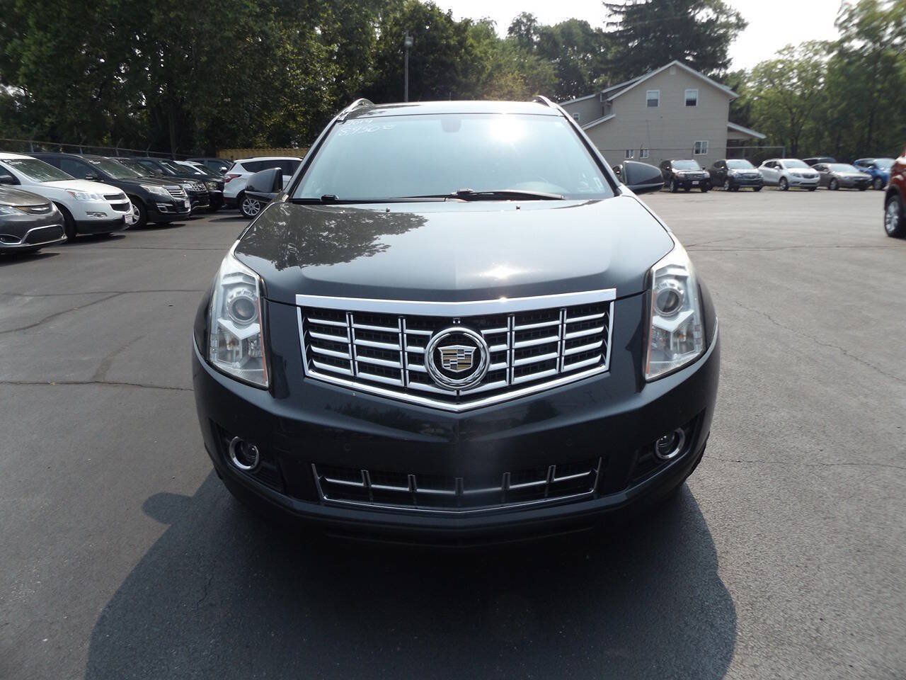 Used 2014 Cadillac SRX Luxury AWD/4WD image 2
