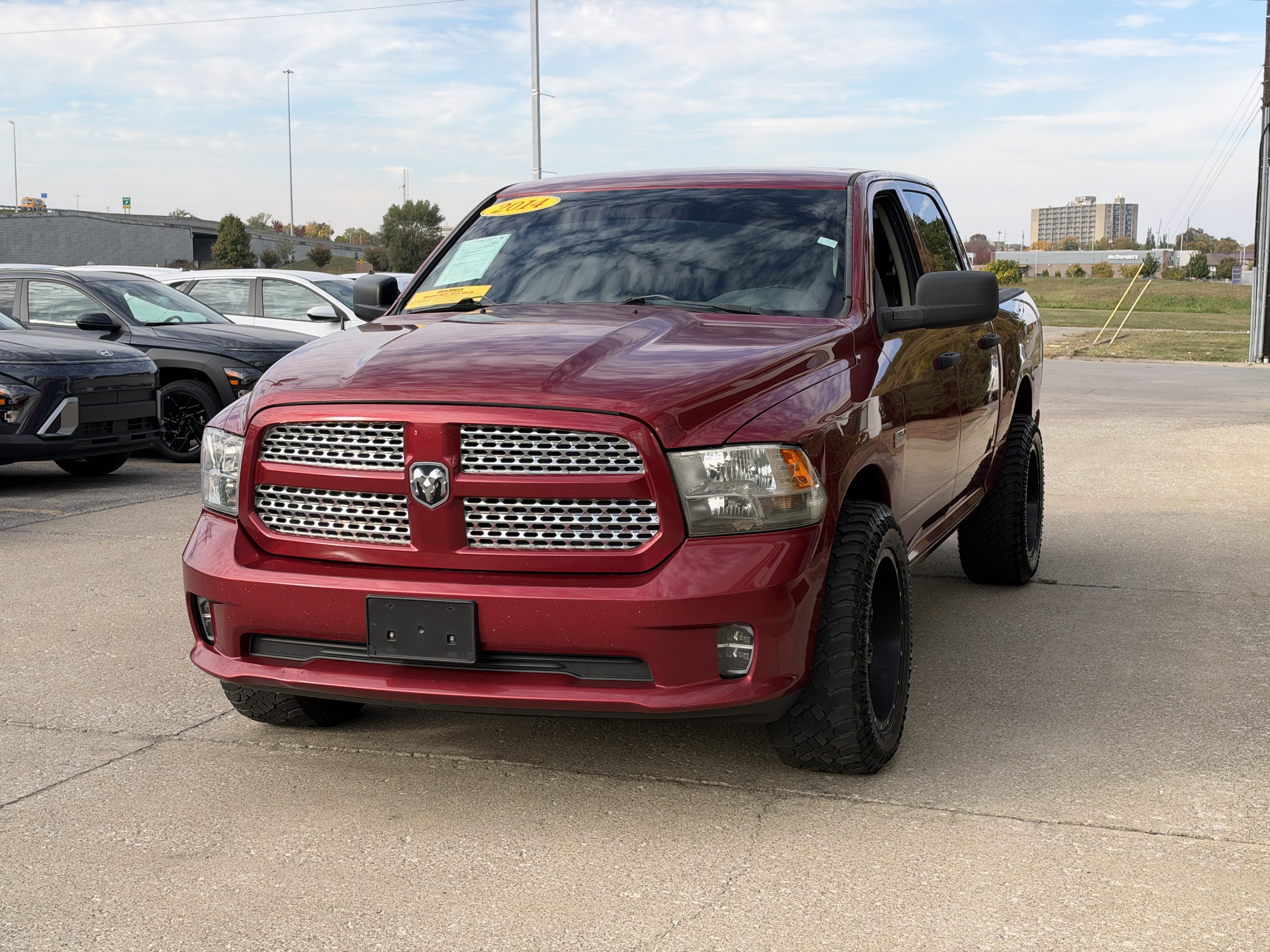 Used 2014 RAM 1500 Express AWD/4WD image 14