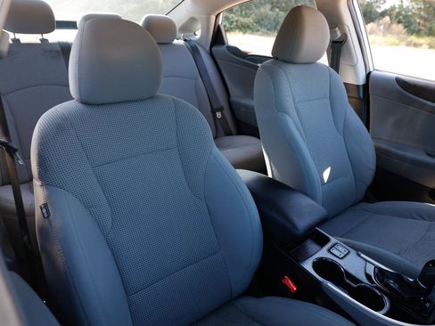 Used 2013 Hyundai Sonata GLS w/ Popular Equipment Pkg image 16