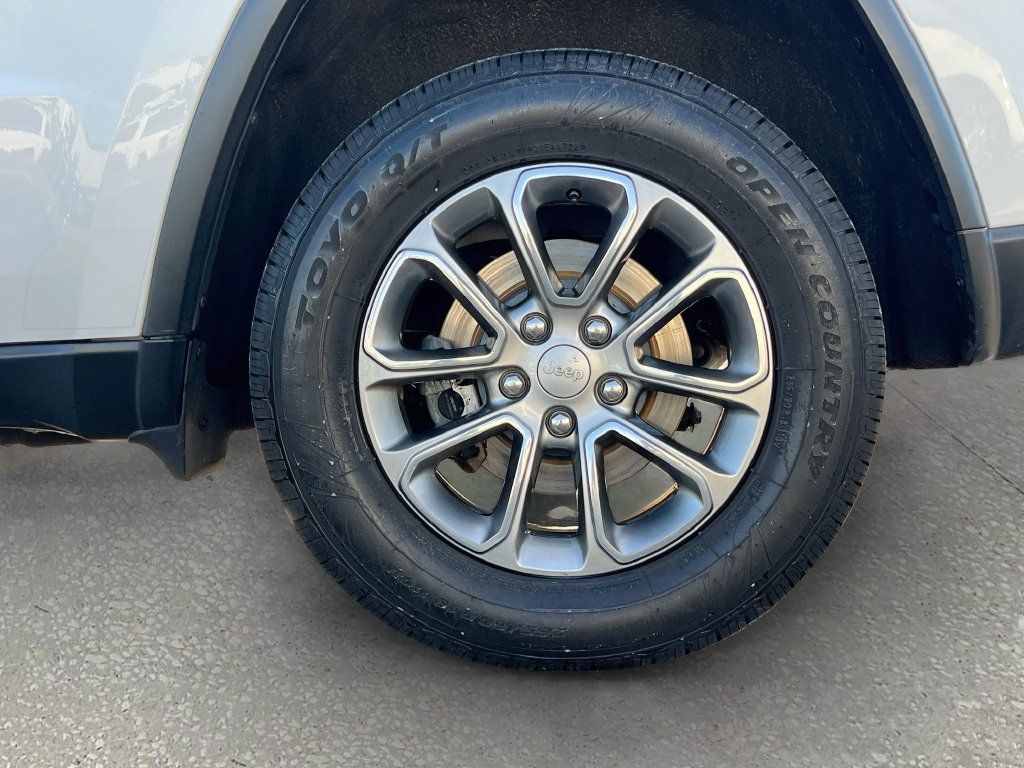 Used 2015 Jeep Grand Cherokee Limited AWD/4WD image 29