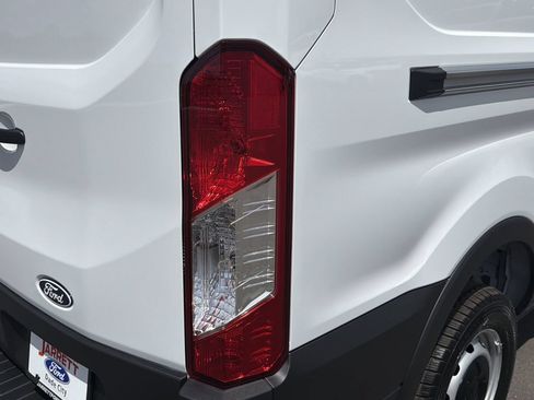 New 2026 Ford Transit 250 148 Medium Roof w/ Load Area Protection Package RWD image 9
