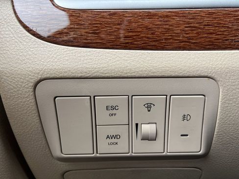 Used 2009 Hyundai Santa Fe SE image 12