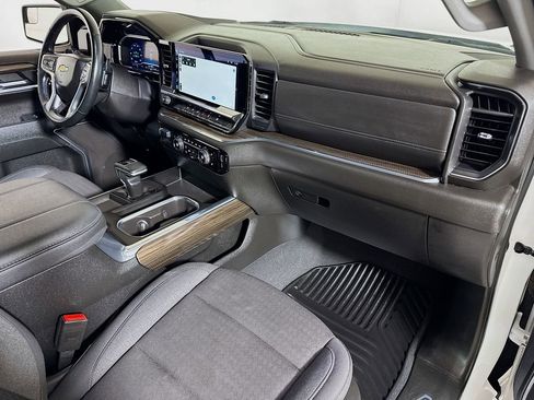 Used 2023 Chevrolet Silverado 1500 LT image 27
