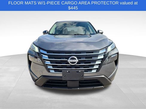 Used 2024 Nissan Rogue SV FWD image 2