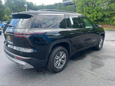 Used 2024 Chevrolet Traverse LT AWD/4WD image 6
